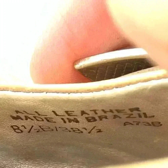 Bcbgmaxazria flats sz 8.5 38.5 tan leather studded - Picture 11 of 12